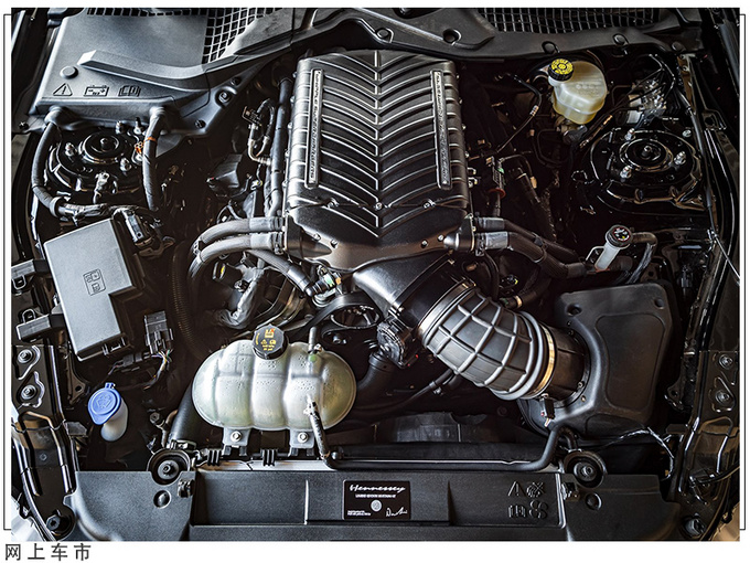 福特全新野马改装版搭经典涂装v8引擎再升级马力近千匹