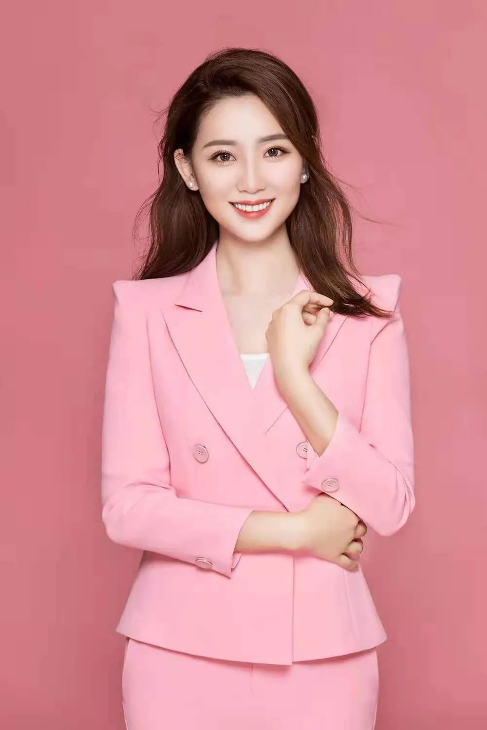 齐鲁频道主持人刘柯