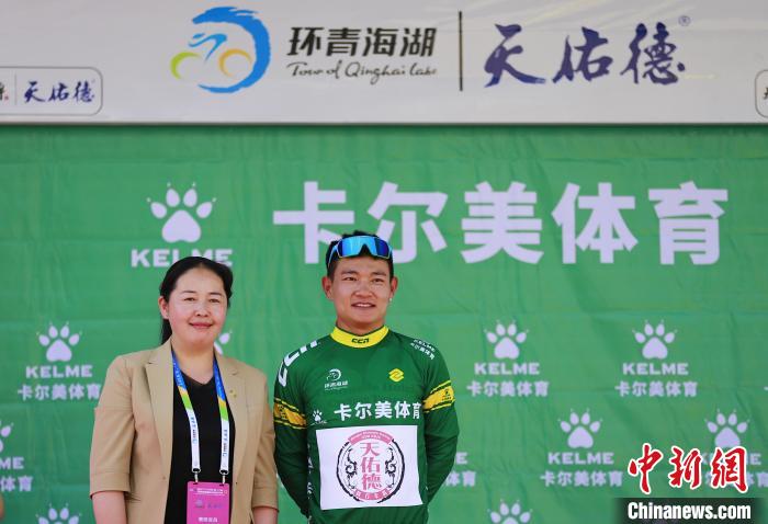 "贵德县人民政府县长萨尔娜说.据