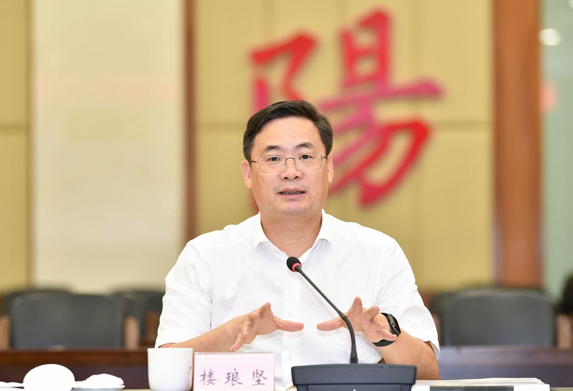 东阳市委副书记,市长楼琅坚讲话.记者 包康轩 摄