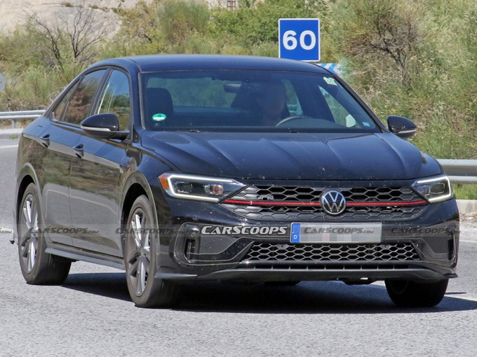 大众新款速腾运动版实车街拍!外观造型更运动,搭2.0t发动机