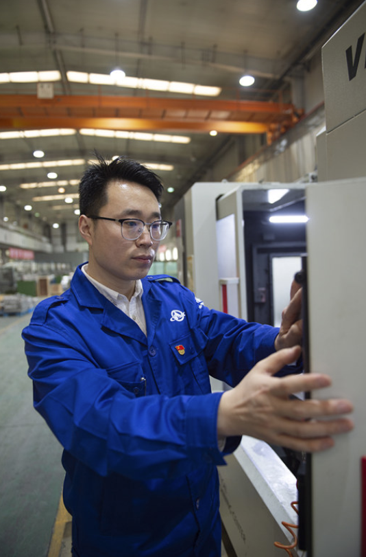 独家专访这位北京大工匠加工的产品曾驶过天安门广场