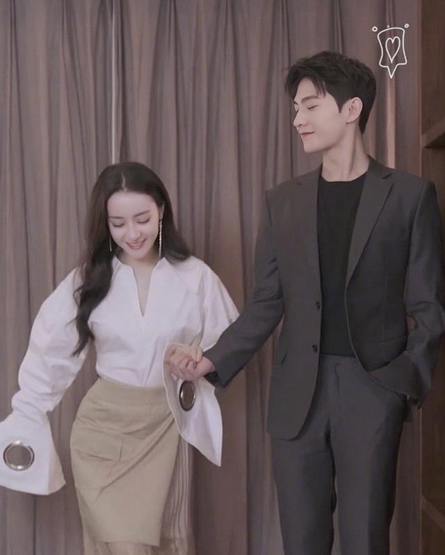 杨洋壁咚迪丽热巴花絮曝光,二人同框氛围感超强,身高差却成亮点