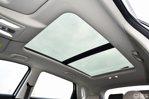 越级星空全景天窗(部分搭载)0.