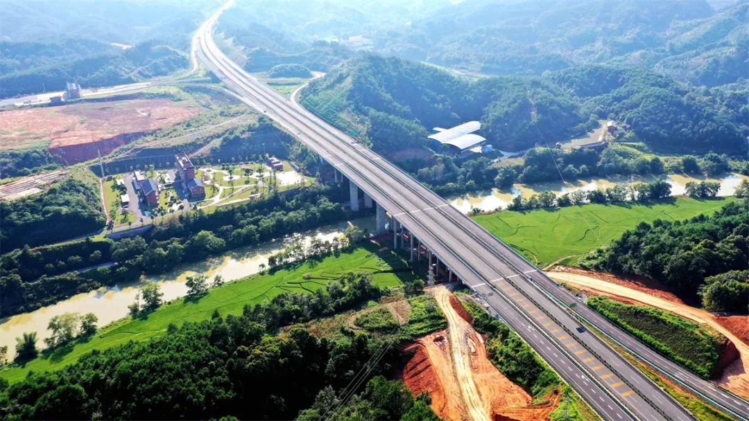 多图多角度带你看贺巴高速|高速公路_新浪新闻