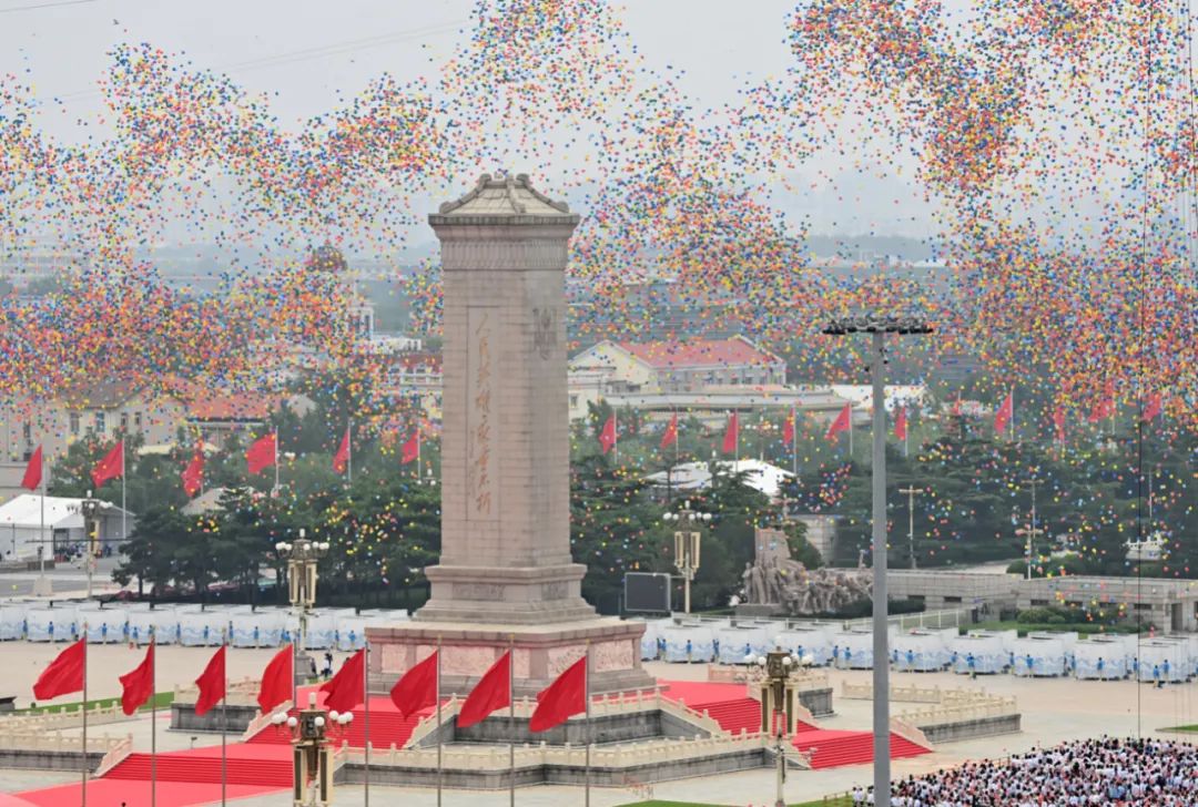 这是庆祝大会现场放飞气球.新华社记者 李响&nbsp; 摄