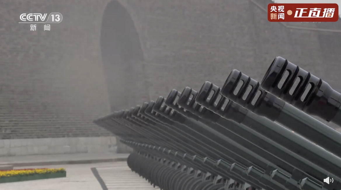 100响礼炮！炮声隆隆，声声震寰宇休闲区蓝鸢梦想 - Www.slyday.coM