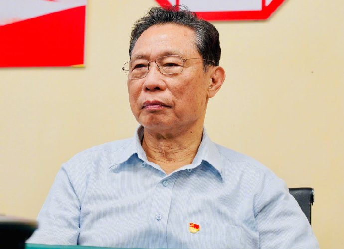 在医院观看完庆祝大会直播，钟南山深有感触休闲区蓝鸢梦想 - Www.slyday.coM