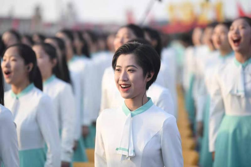 四名领诵员是谁？三千学生合唱如何形如一人？庆祝大会揭秘来了！休闲区蓝鸢梦想 - Www.slyday.coM