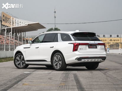 红旗轿车发展史 一同回顾“国车”变迁