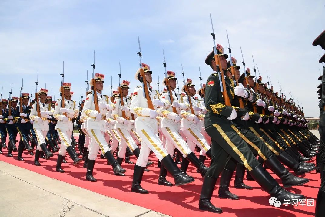 国旗护卫队_新浪新闻