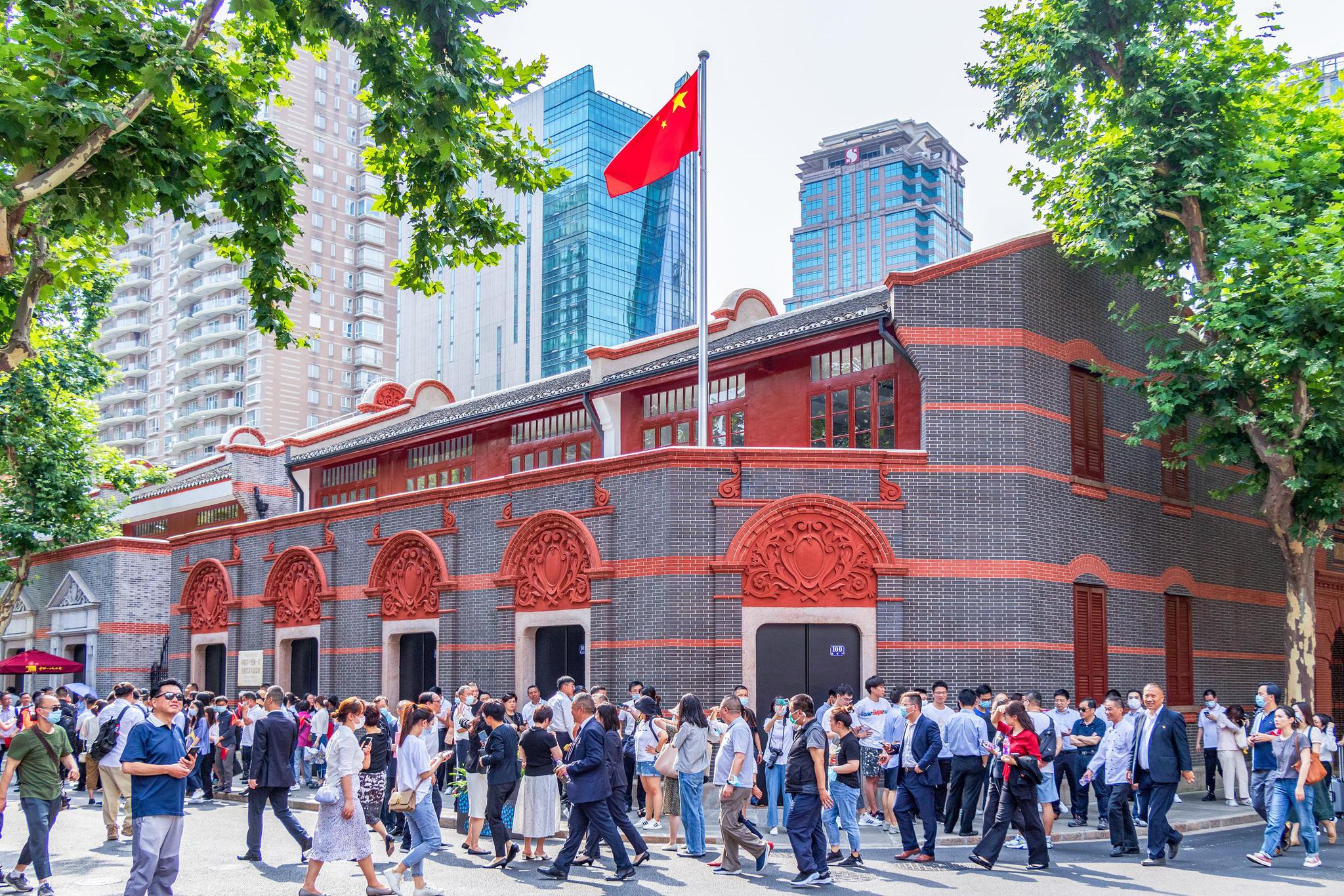 上海:"中共一大"会址迎来各地游客.图片来源:视觉中国