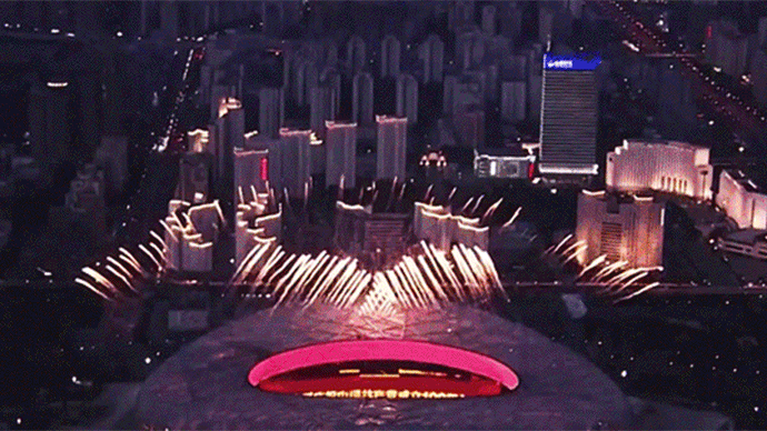 超多震撼画面！这场演出中的10个场景，和孩子一起珍藏吧！休闲区蓝鸢梦想 - Www.slyday.coM