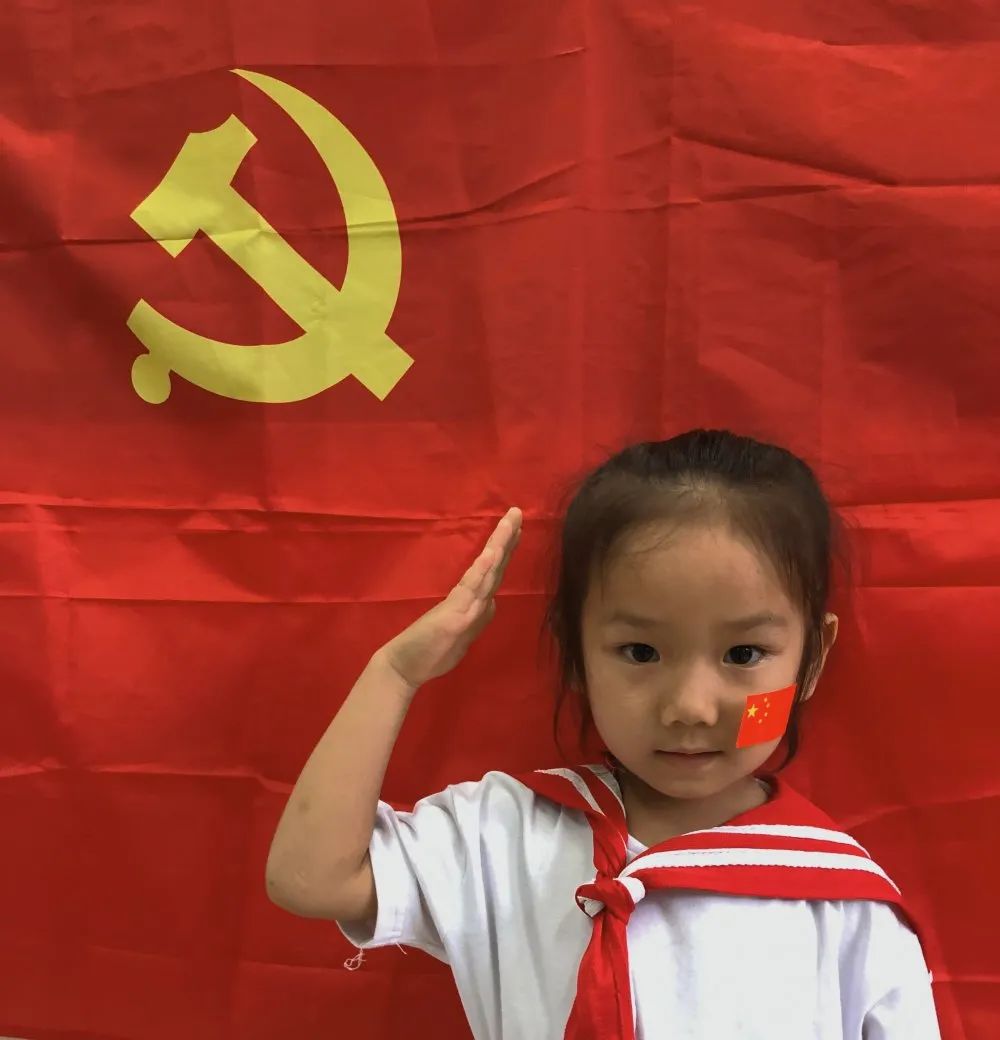 兴宁区翠峰幼教集团园歌声嘹亮童心向党童画共绘大好河山