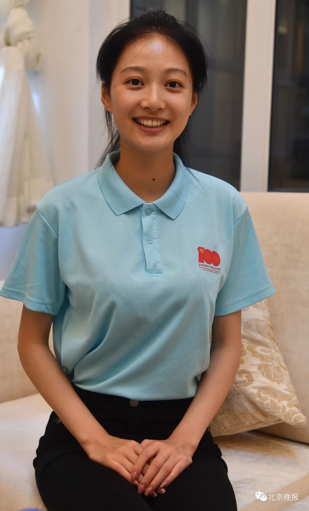 火上热搜！天安门前的四名领诵员是谁？揭秘→休闲区蓝鸢梦想 - Www.slyday.coM