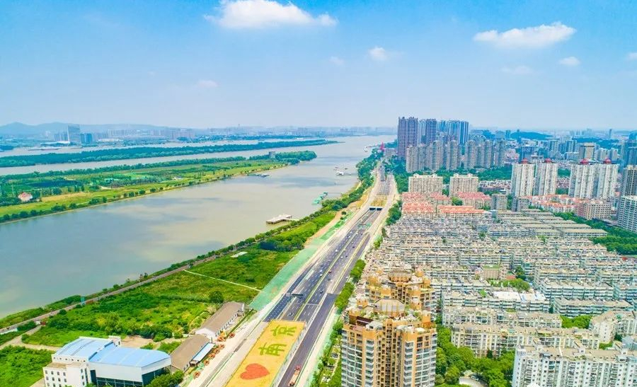 全线建成通车!南京扬子江大道全程快速化
