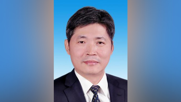 公开资料显示,梅世彤此前担任沧州市市长等职.