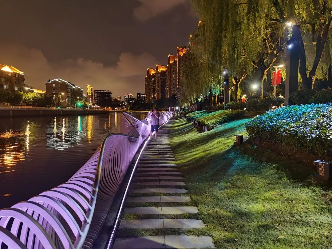 探索长宁开启全区景观灯光亮灯模式一大波夜景美图