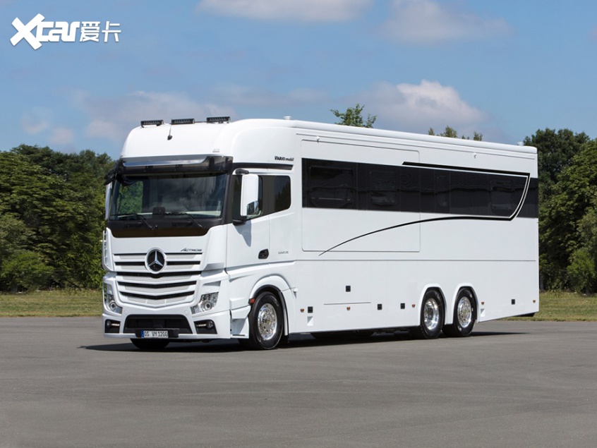 窥探有钱人的世界盘点千万级豪华房车