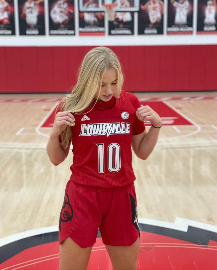 金童玉女热门秀萨格斯宣布与美国晴子海莉交往