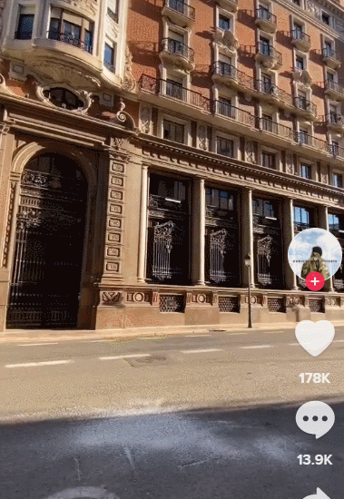 ▲相关视频中空荡荡的街头。截图自TikTok