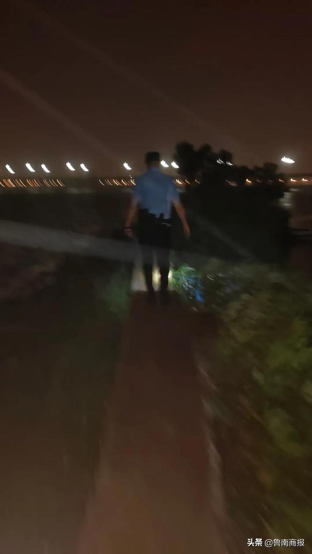 凌晨2点，临沂一男子跳河轻生！公安消防历经2个多小时才将其成功救出休闲区蓝鸢梦想 - Www.slyday.coM