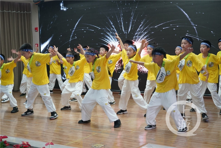 穿衣搭配能帮助学好数学？专家老师说，可以！休闲区蓝鸢梦想 - Www.slyday.coM