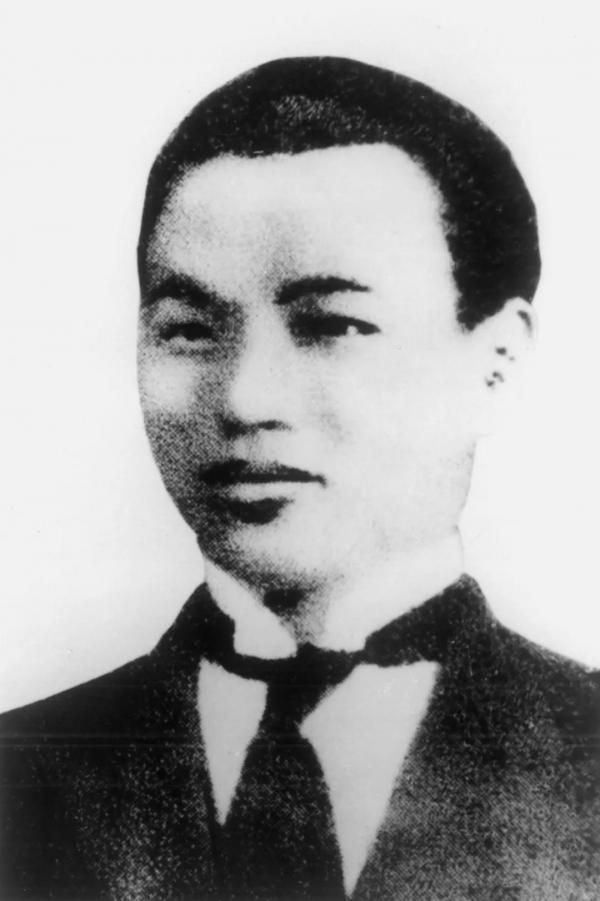 陈延年烈士牺牲94周年上海延乔墓前摆满鲜花和感谢信件