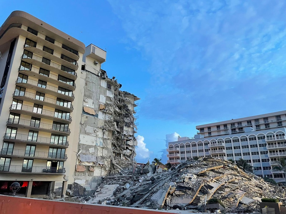 美国迈阿密倒塌公寓大楼的剩余部分将连夜拆除