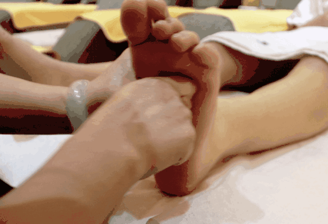 中国南方这座城,一边洗脚一边吃粉,味道格外酸爽