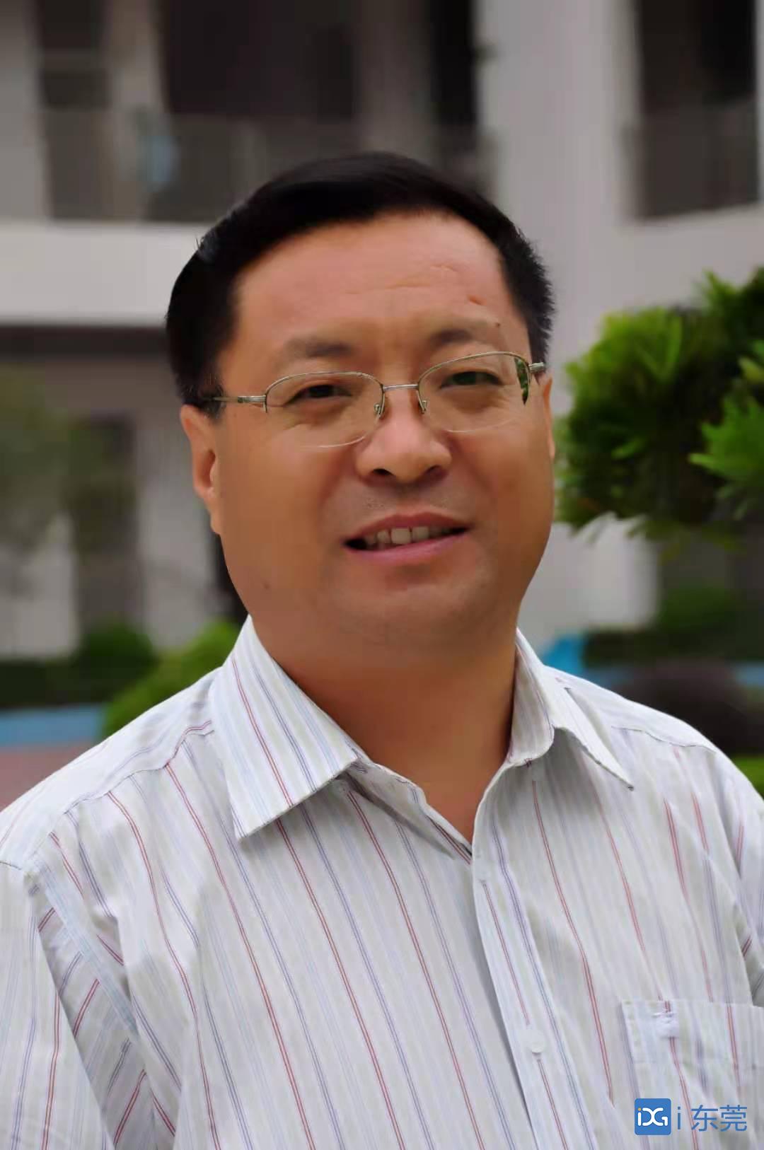 毕业季校园情塘厦水霖学校高中部校长赵佰峰大气为人大智谋事大爱天下