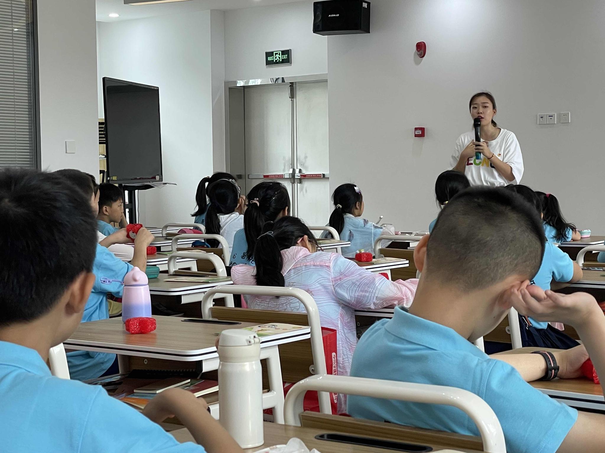 上海小学生爱心暑托班开班 今年新增党史课 卫生健康类课程 党史 上海小学生 新浪科技 新浪网