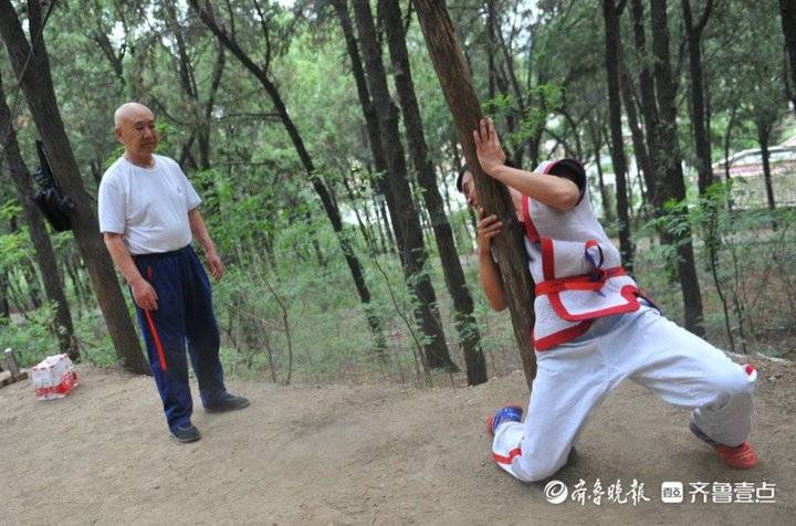 拾光|隐于山林间!马鞍山上的济南摔跤场