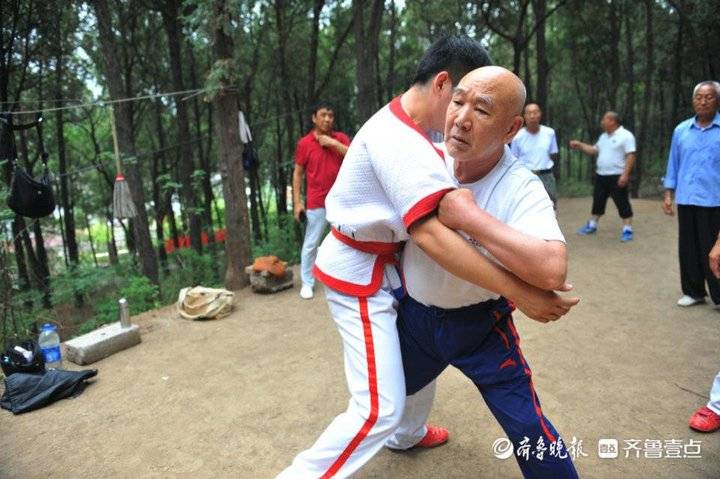 拾光|隐于山林间!马鞍山上的济南摔跤场