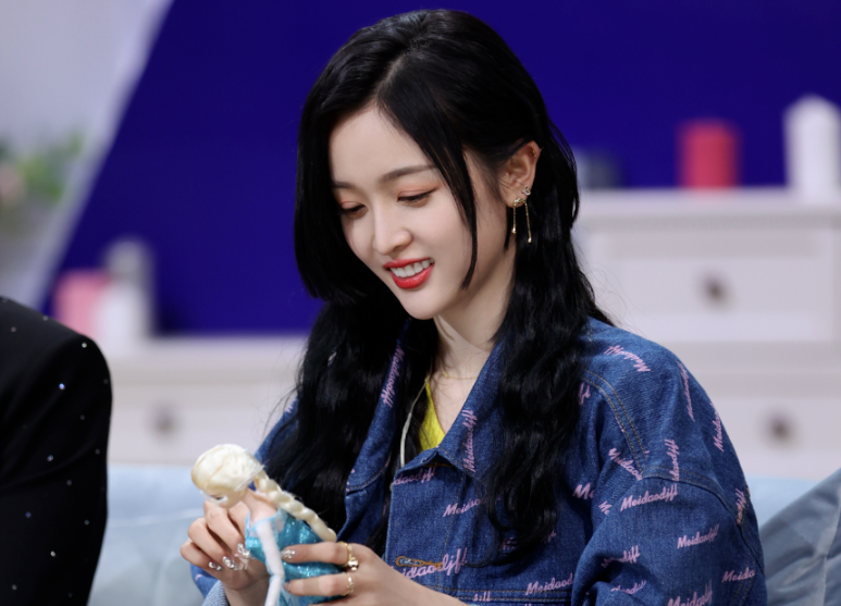 型爱豆来引流,春日郊游露营体验真人秀《春日酱》便是一大典型的例子