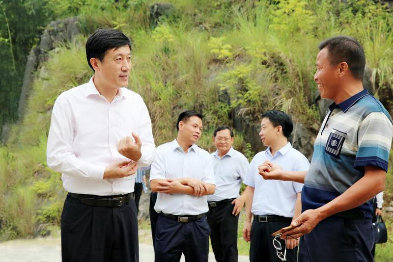 新时代好干部——深圳坪山区委书记陶永欣的创新实践