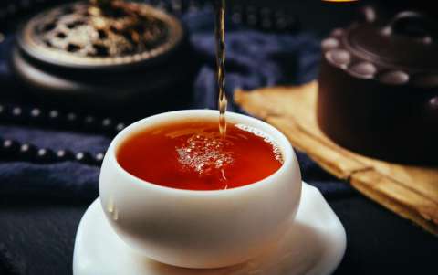 吃过早餐后最好不要马上运动,饭后喝浓茶会影响蛋白质的吸收