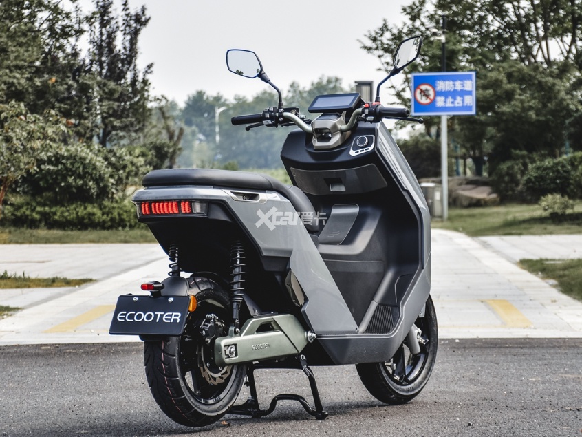 未来或许就是现在试驾e客e5电动摩托车