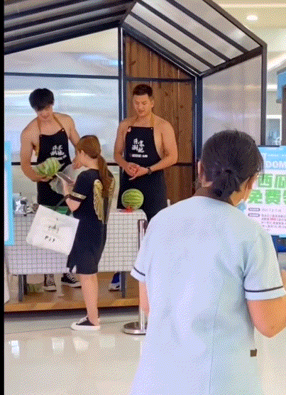 这就是中国男足的希望？（685期）休闲区蓝鸢梦想 - Www.slyday.coM