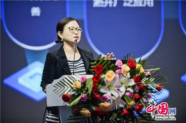 中国移动云能力中心北区支持中心副总经理何彬发言。