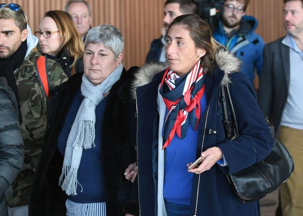 在哥哥去世后,罗米娜经常在社交媒体上发文,发图纪念他,可见兄妹俩的