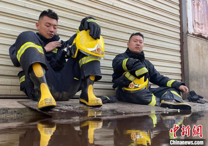 探访盐城消防"王牌"特勤站:赴汤蹈火六十年 "炼"就尖兵劲旅