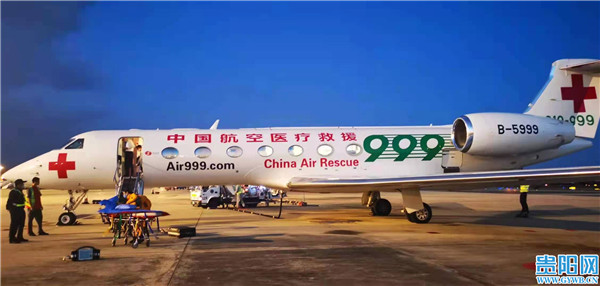 严重颅脑损伤病人要从桐梓转院北京 地空对接打开生命通道