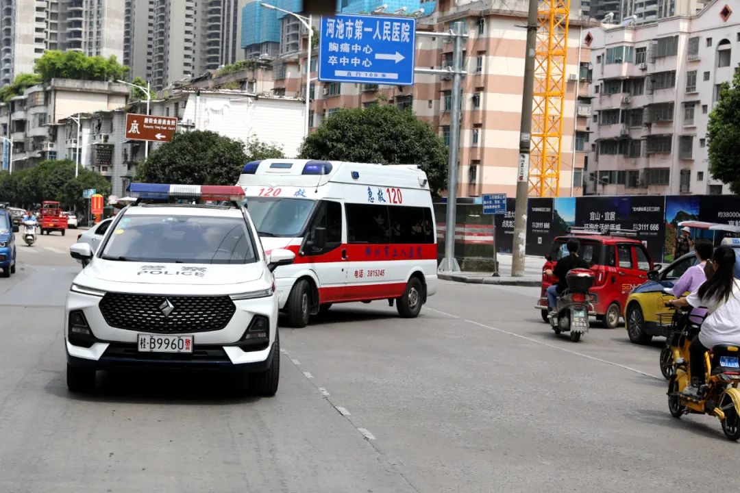 110":4岁女孩车祸中烧伤,蜀黍紧急护航转院就医|河池市|柳州市_新浪