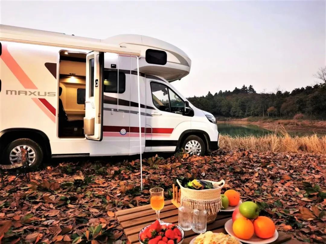 新旅游时代房车旅行大"游"可为|疫情|房车|生活家_新浪新闻