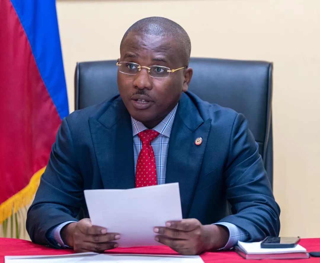 谁刺死了海地总统?六问海地危机