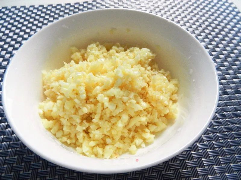 麻辣蒜蓉小龙虾|小龙虾|蒜泥|香叶_新浪新闻