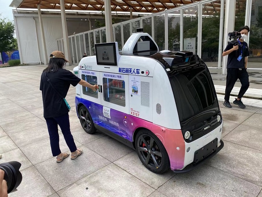 接驳,环卫,零售……自动驾驶应用各显神通,已成竞争最激烈赛道
