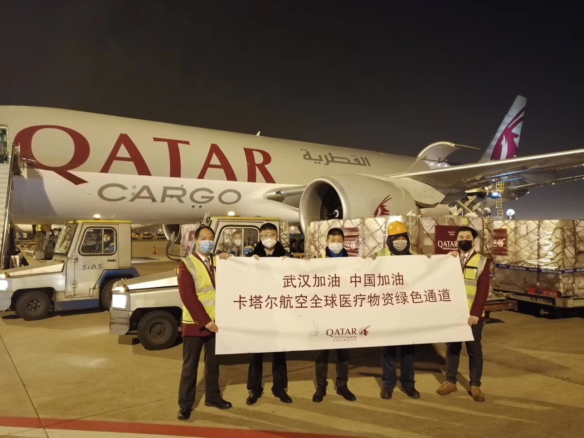 贺中国与卡塔尔建交33周年驼铃悠悠横穿世纪古道扬帆远航共谱当代华章