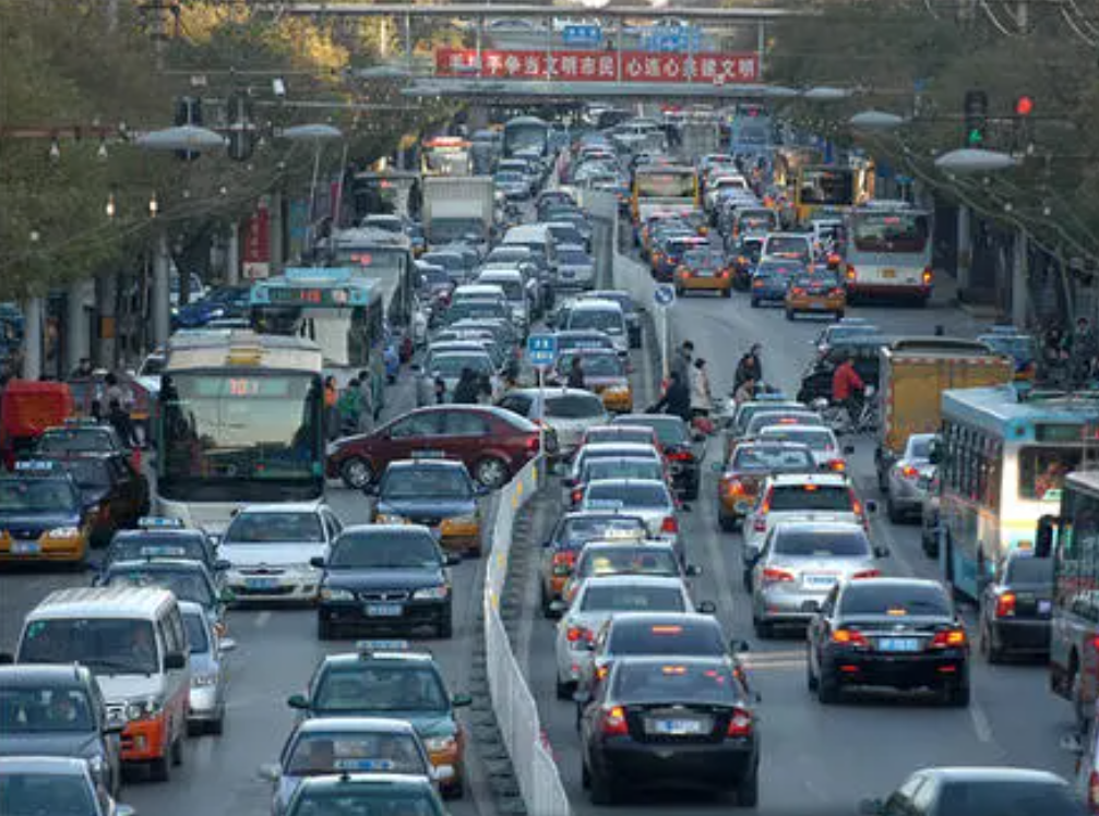 新版红绿灯引不满,5天扣完12分,车主心塞:车越来越难开了休闲区蓝鸢梦想 - Www.slyday.coM 新版红绿灯引不满,5天扣完12分,车主心塞:车越来越难开了休闲区蓝鸢梦想 - Www.slyday.coM